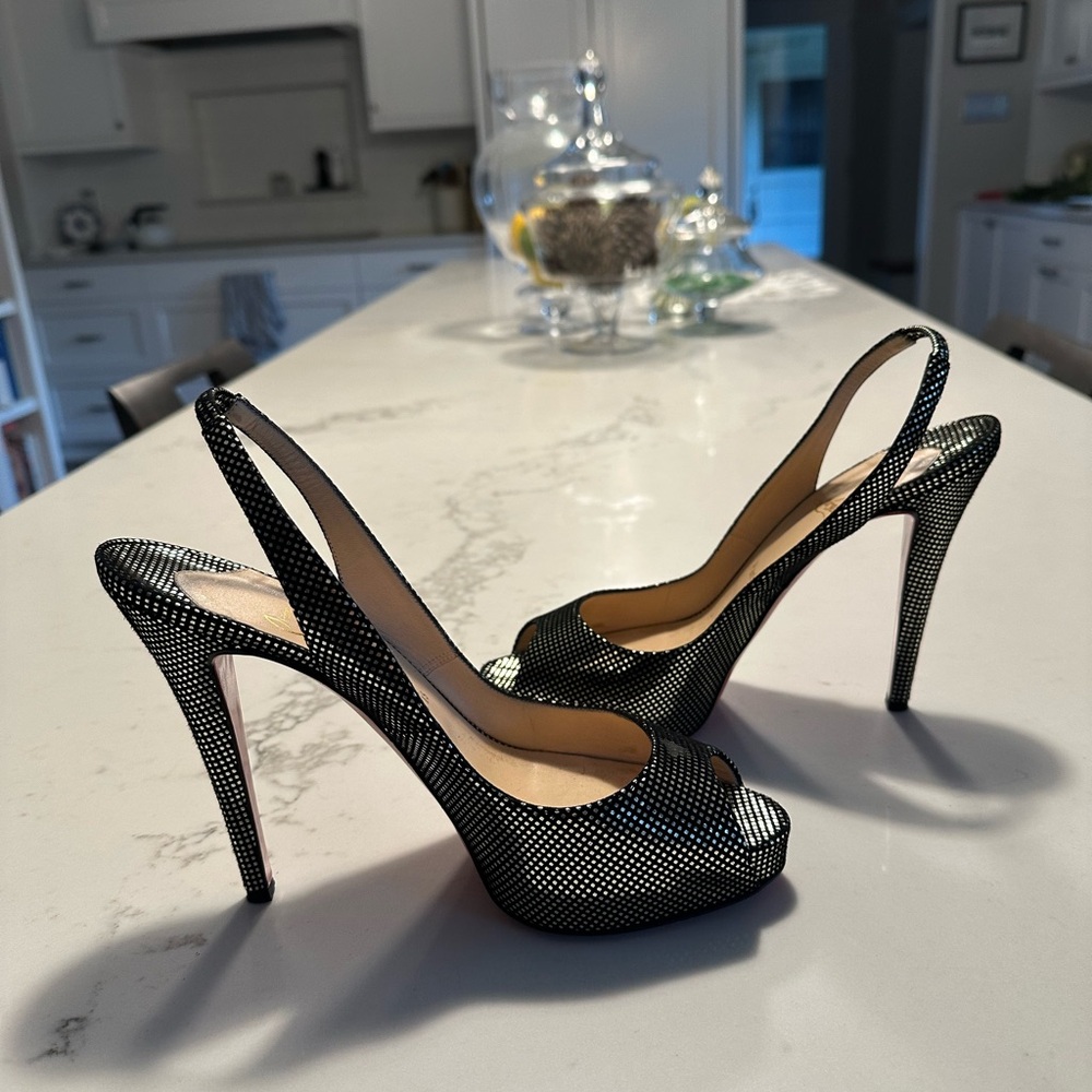 Christian Louboutin N Prive 120 Suede S Squared Pump size 9 1/5